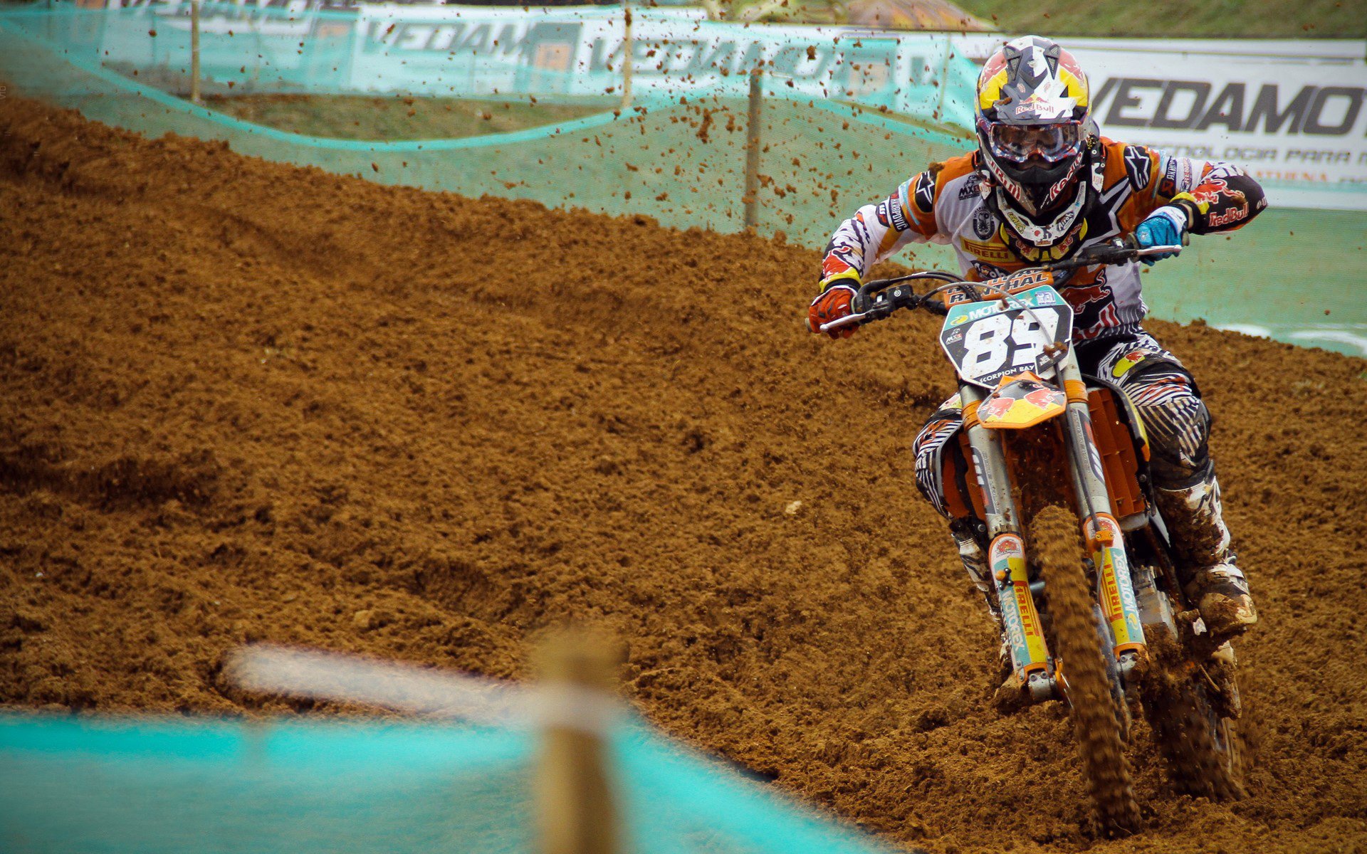 足球VR观赛体验馆在深圳开放试运营，深圳室内足球场